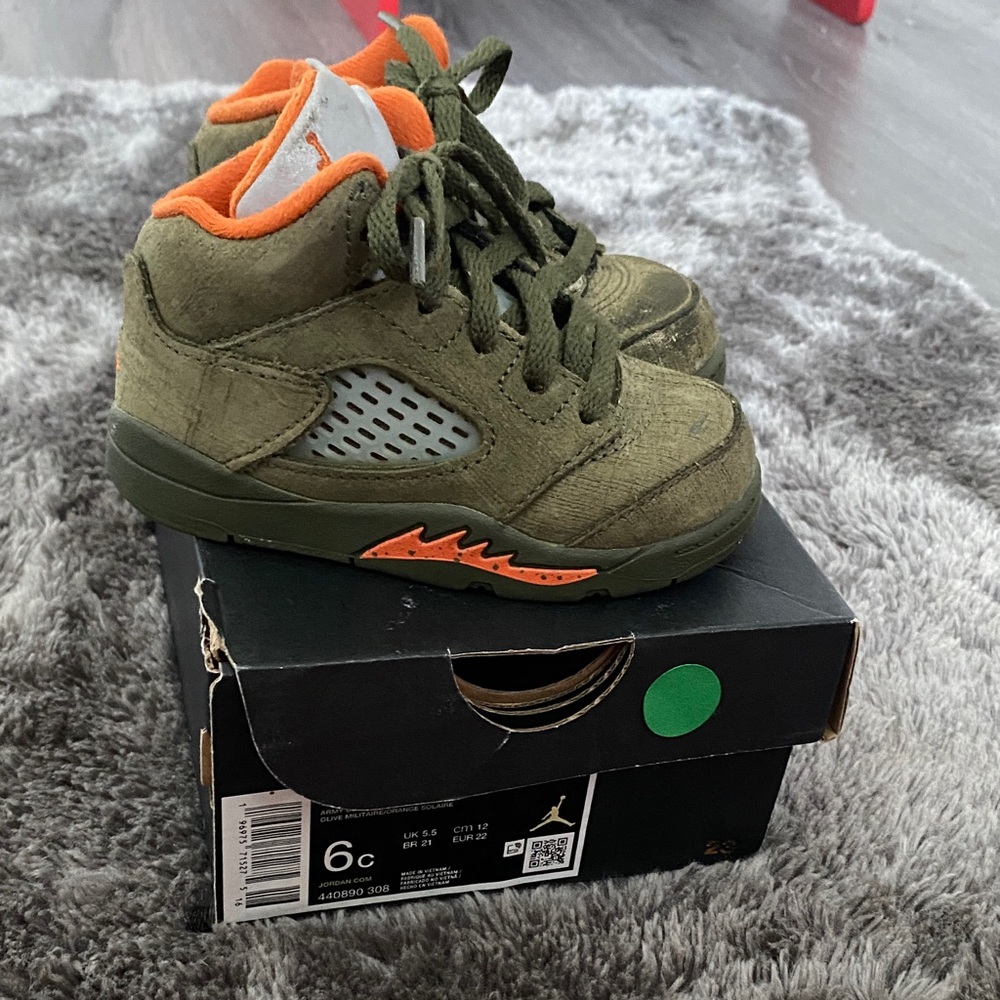 Jordan Kids Olive and Orange Sneakers